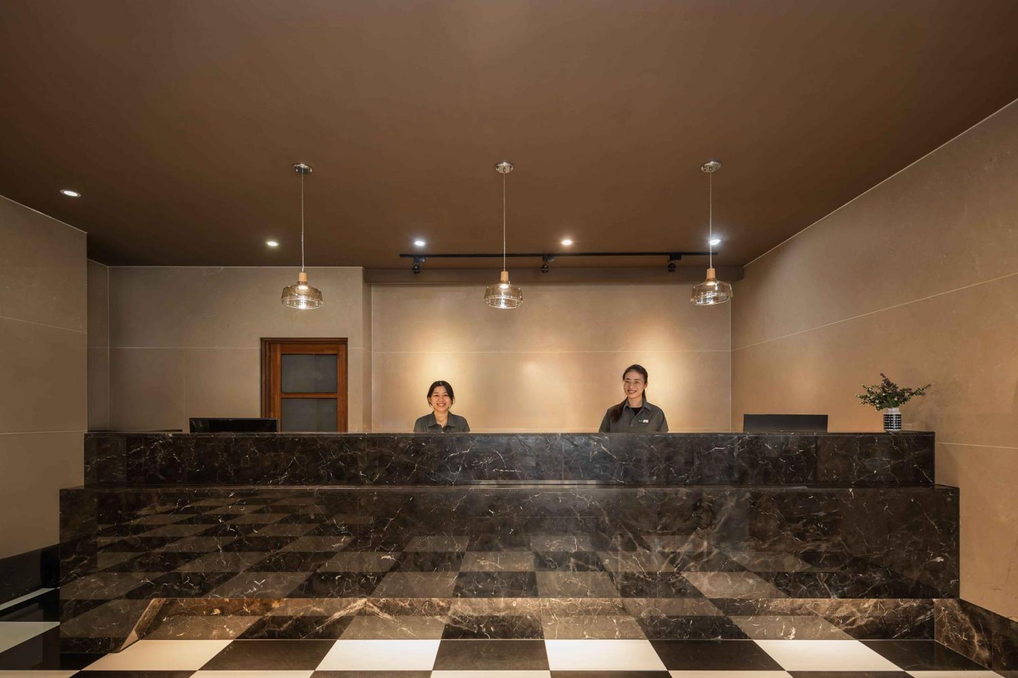 ไคเนส โฮเต็ล ซานเต่า II Hotel เกาสง ภายนอก รูปภาพ